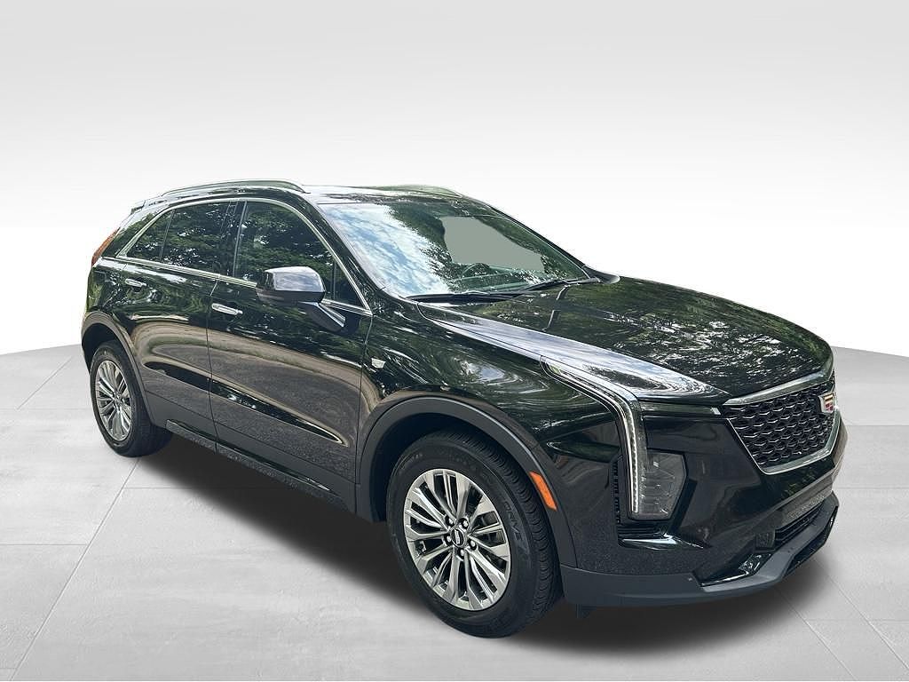 2025 Cadillac XT4 Premium Luxury