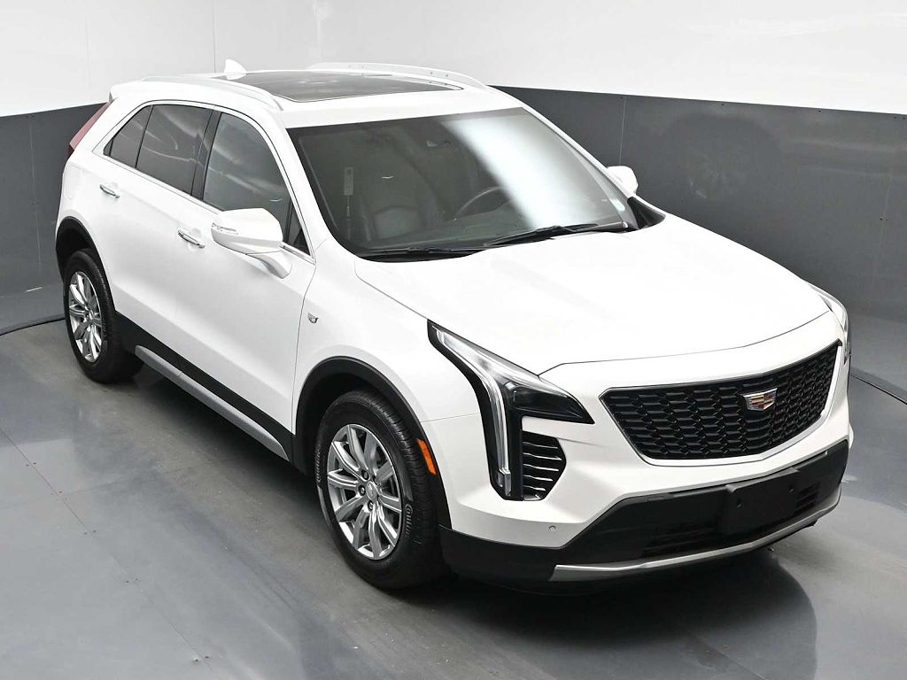 2023 Cadillac XT4 Premium Luxury