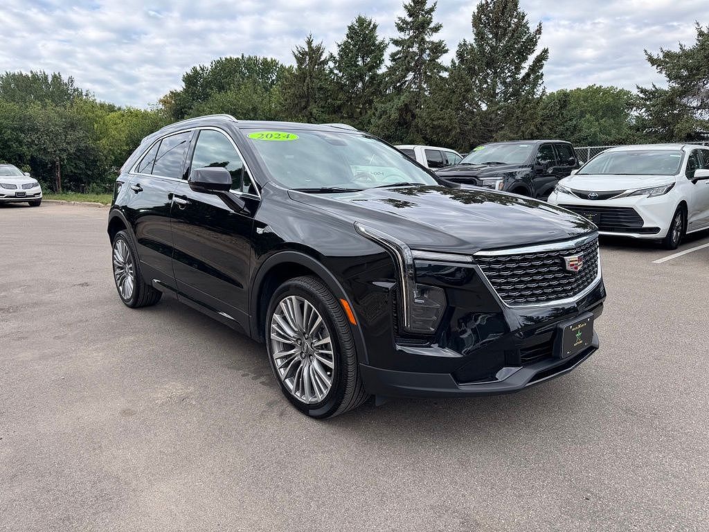2024 Cadillac XT4 Premium Luxury