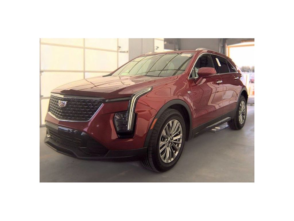 2024 Cadillac XT4 Premium Luxury