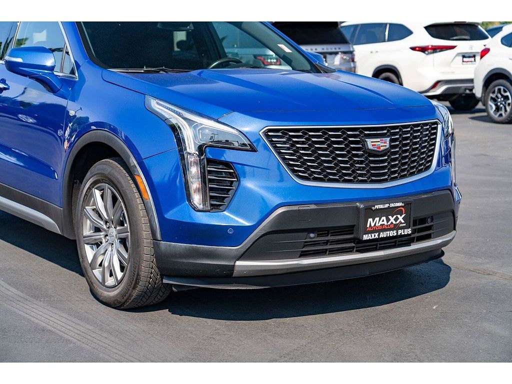 2022 Cadillac XT4 Premium Luxury