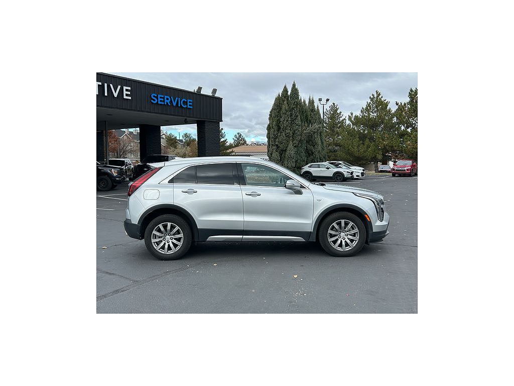 2022 CADILLAC XT4 Premium Luxury