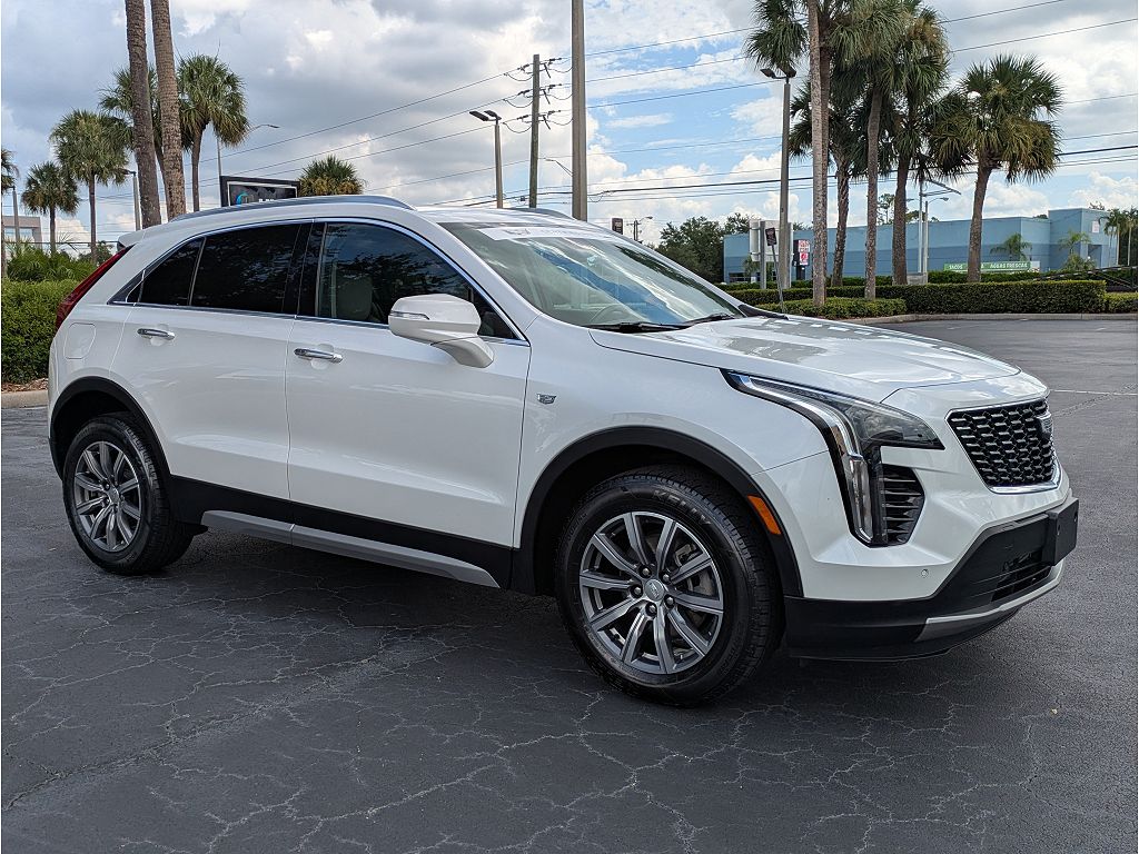 2023 Cadillac XT4 AWD Premium Luxury