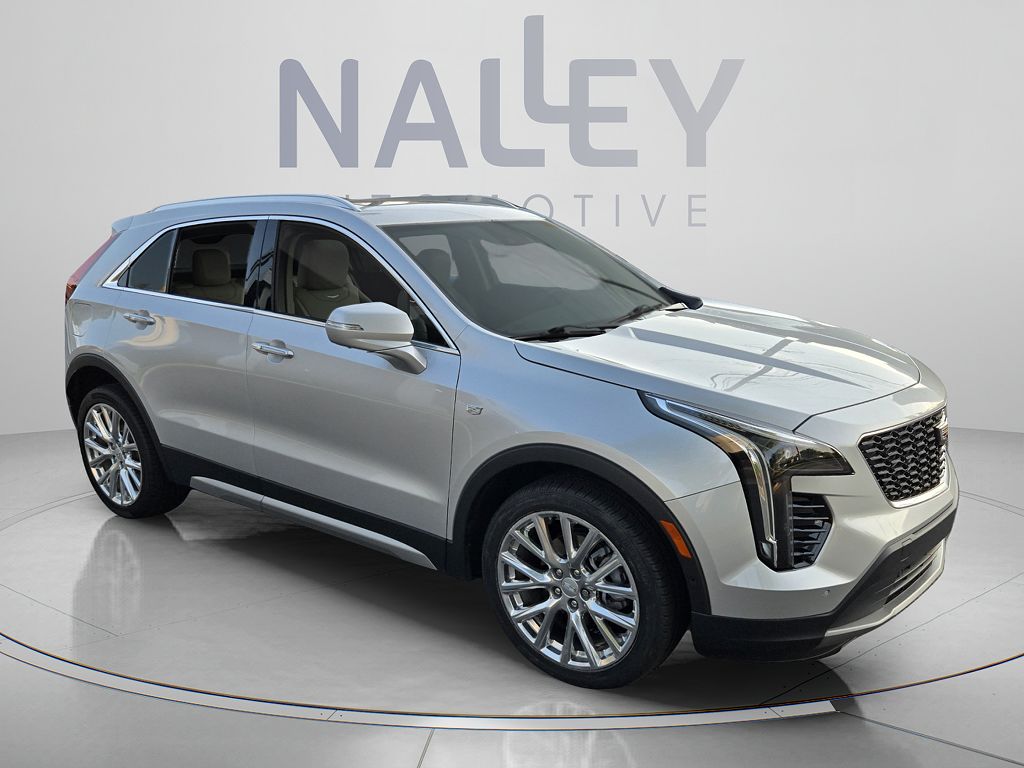 2022 Cadillac XT4 AWD Premium Luxury