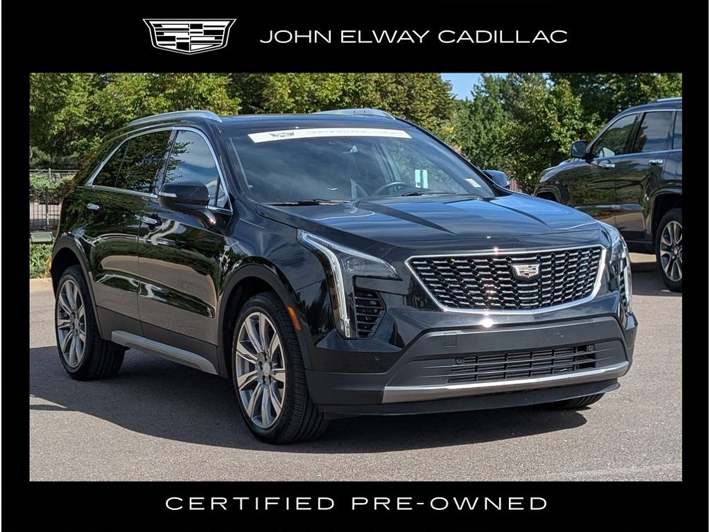 2023 Cadillac XT4 Premium Luxury