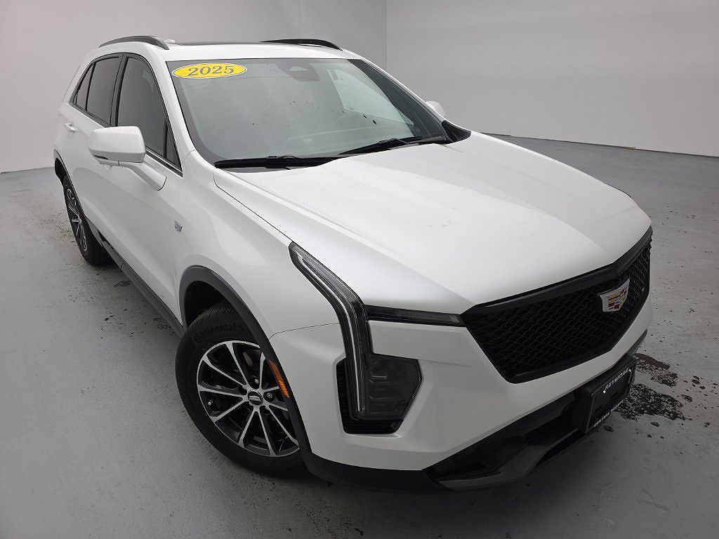 2025 Cadillac XT4 Sport