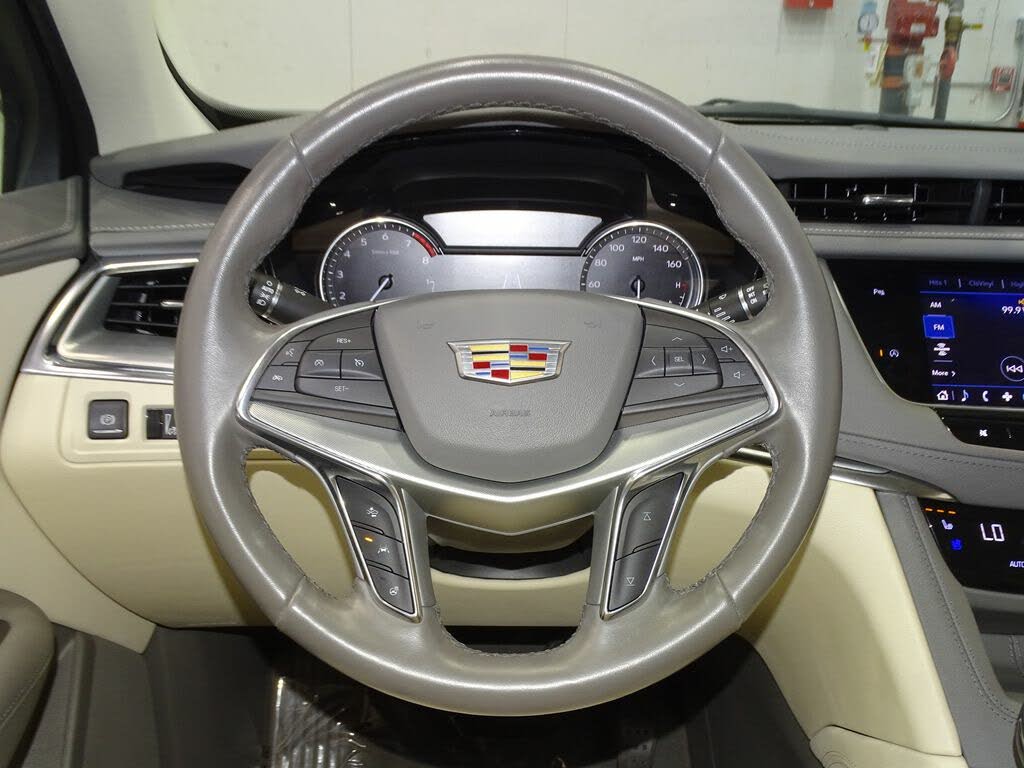 Vehicle Image 16 of 39 for 2021 Cadillac XT5
