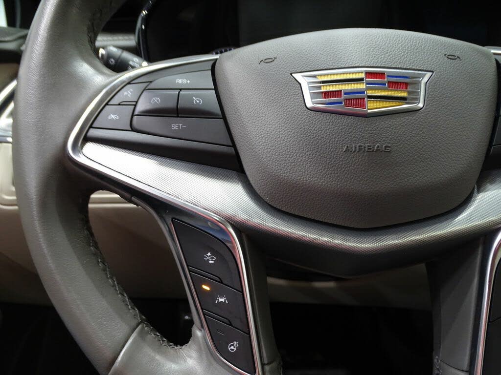2021 Cadillac XT5 - 17