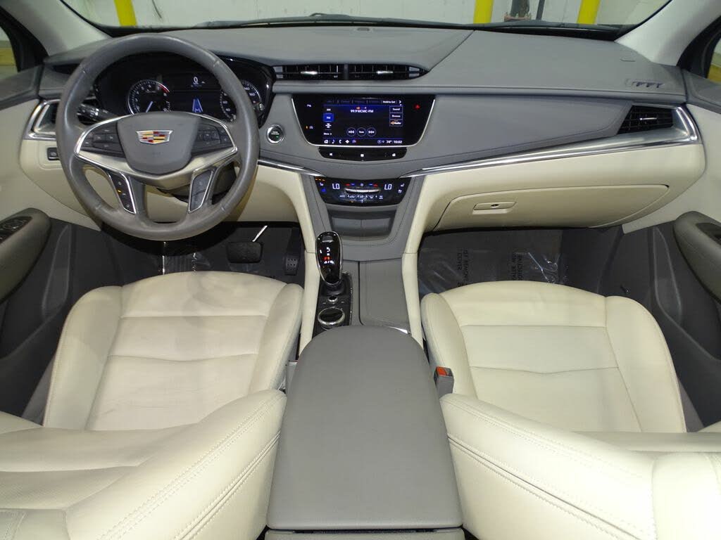 Vehicle Image 21 of 39 for 2021 Cadillac XT5
