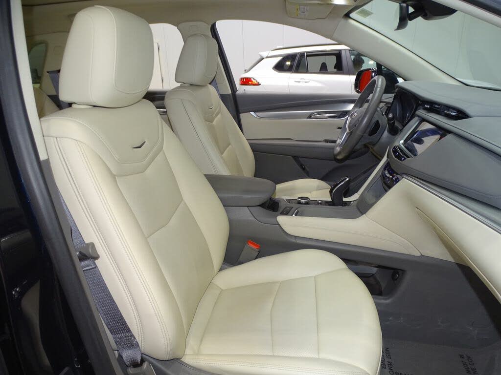 Vehicle Image 9 of 39 for 2021 Cadillac XT5