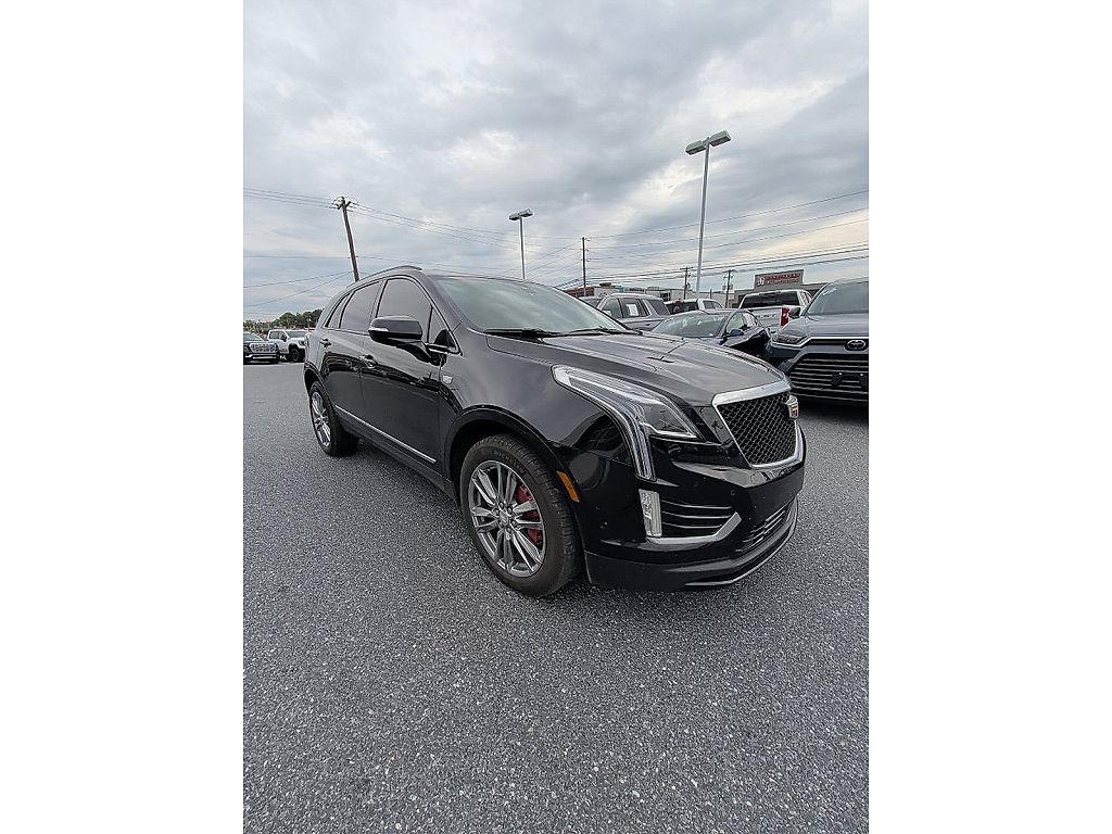 2025 Cadillac XT5 Sport