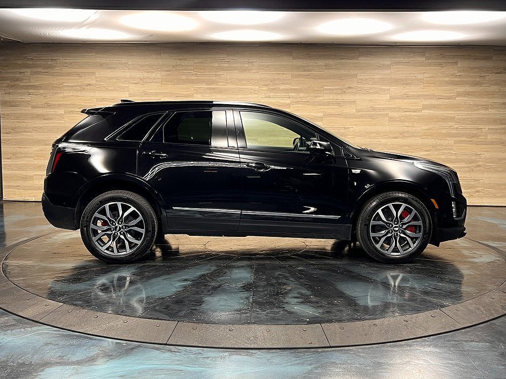 2025 Cadillac XT5 Sport