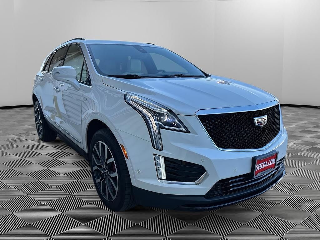 2025 Cadillac XT5 Sport