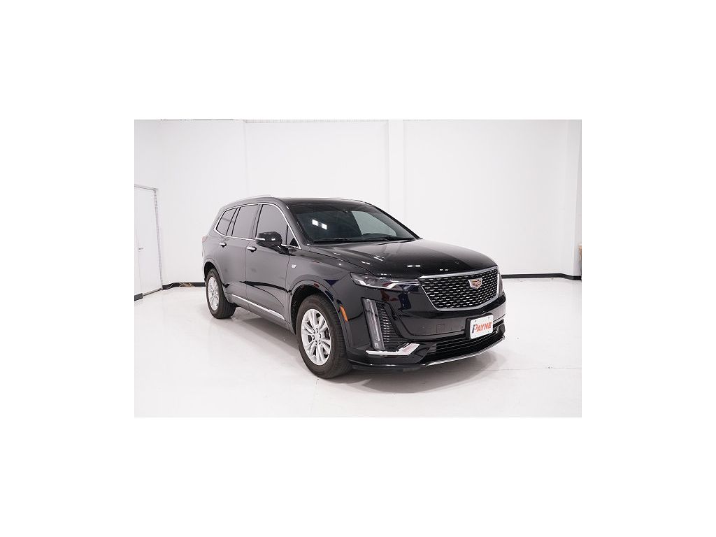 2025 CADILLAC XT6 Luxury