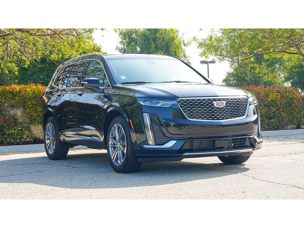 2025 Cadillac XT6 Premium Luxury