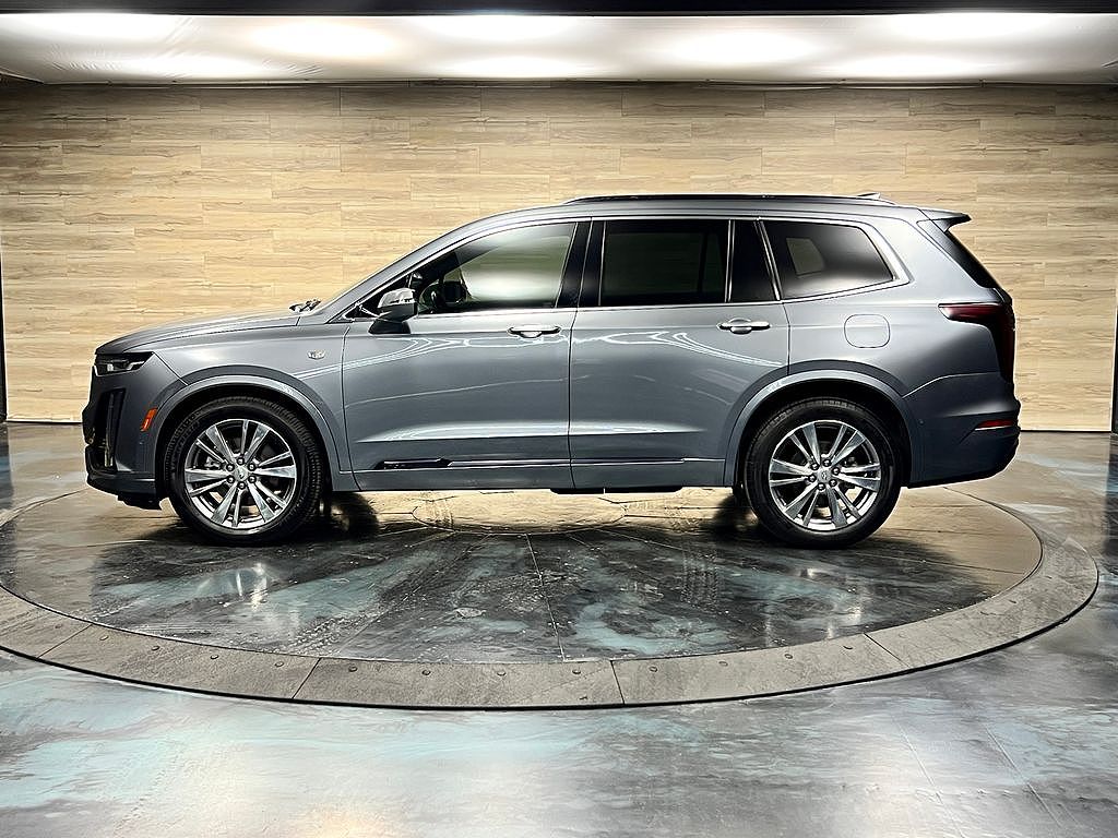 2025 Cadillac XT6 Premium Luxury