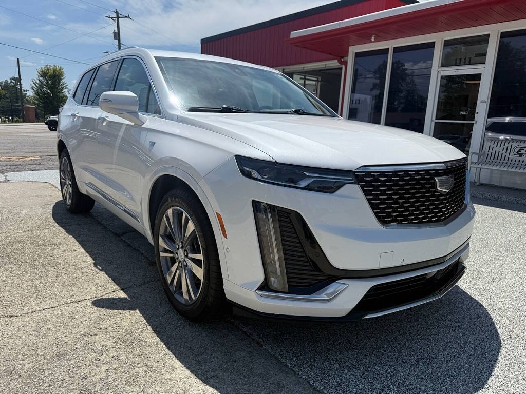 2022 Cadillac XT6 Premium Luxury