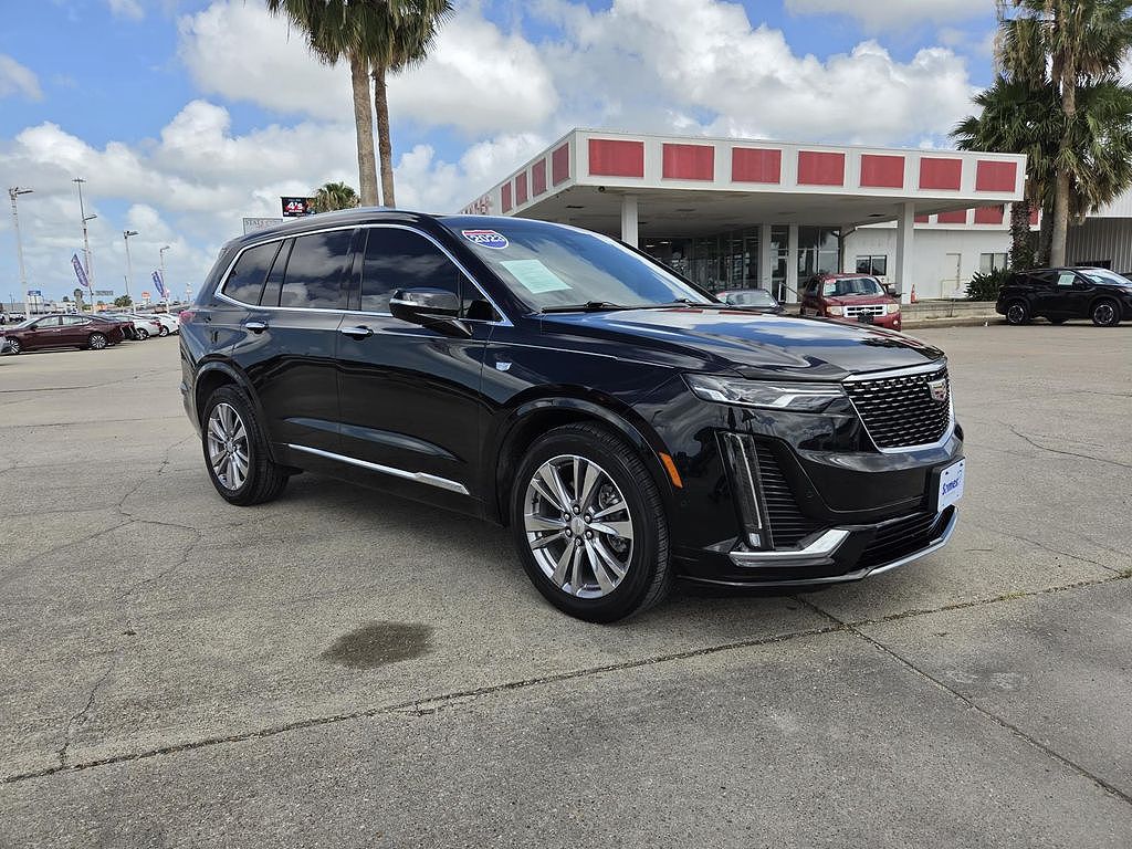 2023 Cadillac XT6 Premium Luxury