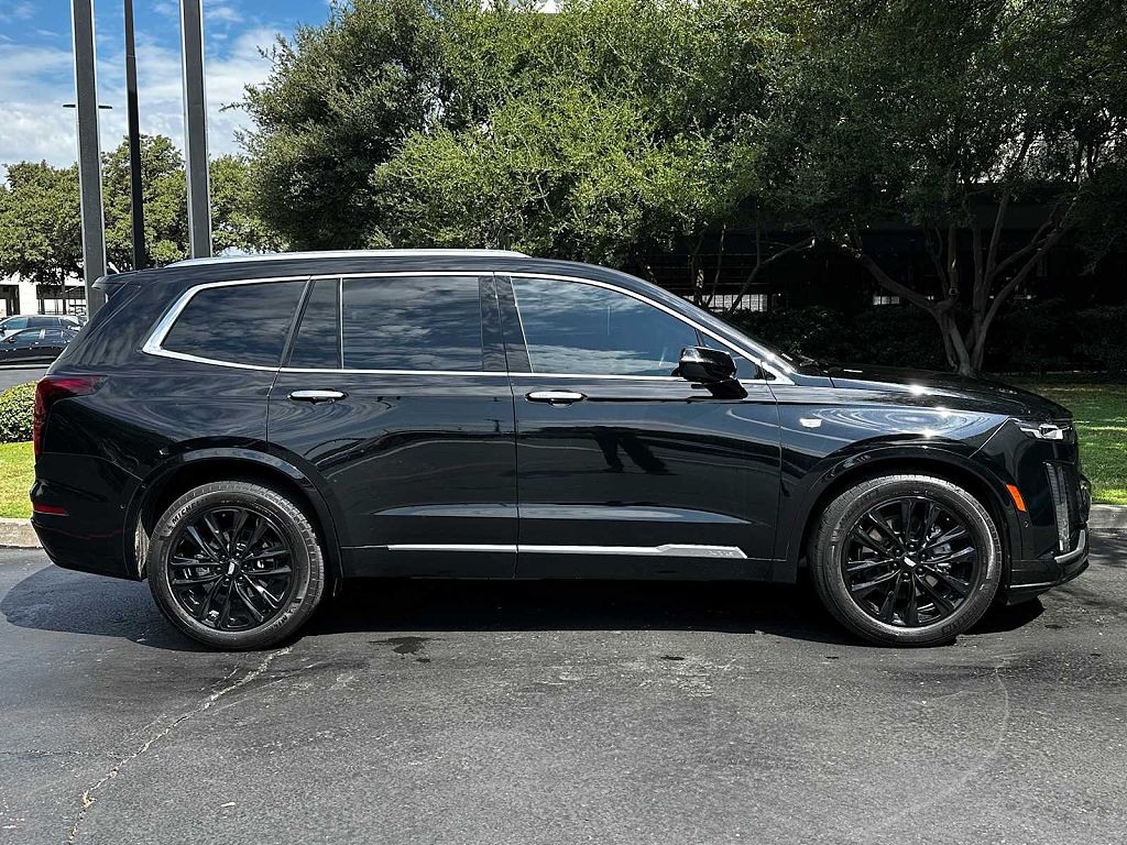 2024 Cadillac XT6 Premium Luxury