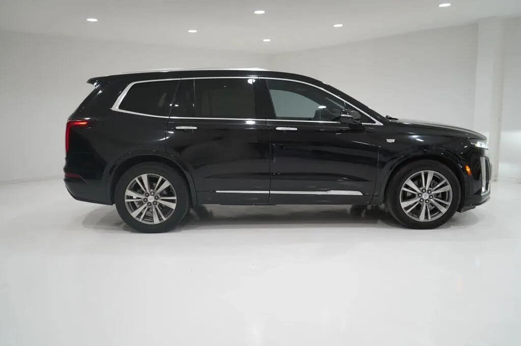 2022 Cadillac XT6 Premium Luxury