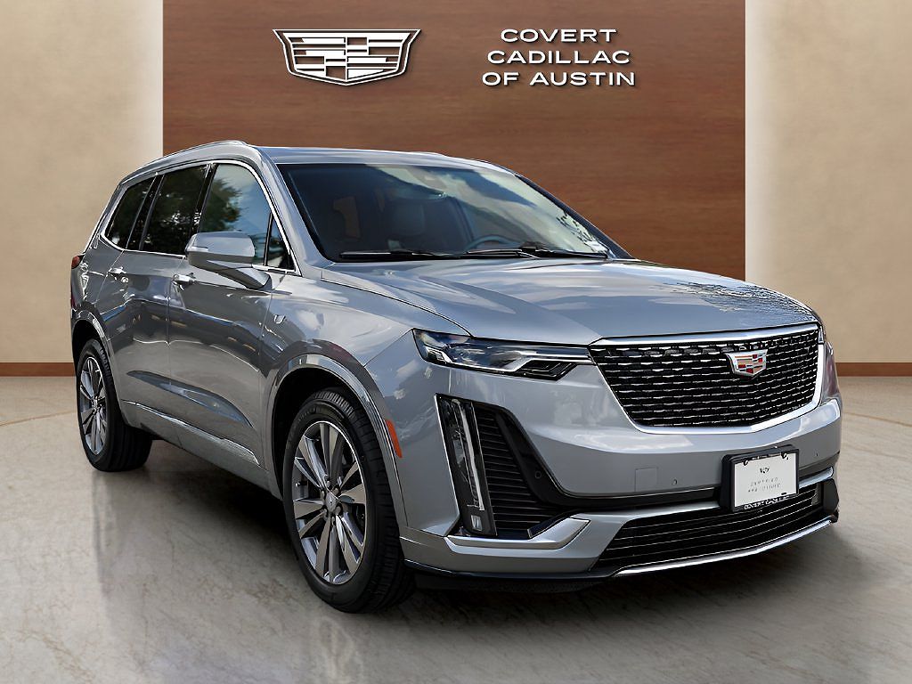 2025 Cadillac XT6 Premium Luxury
