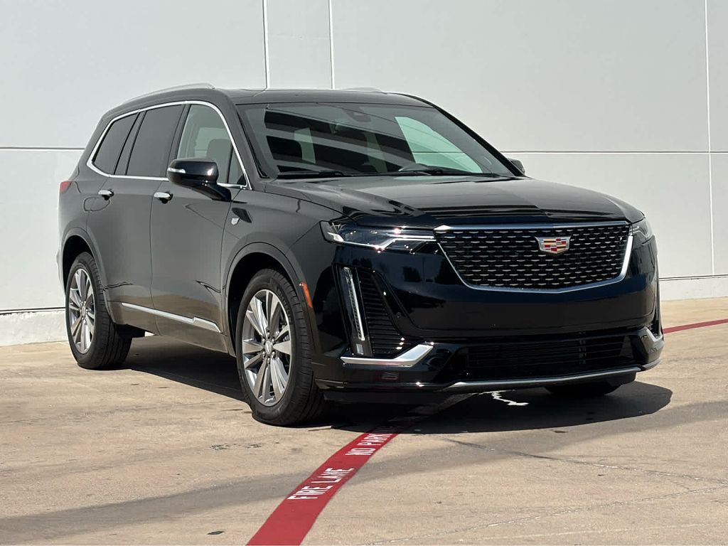 2025 Cadillac XT6 Premium Luxury
