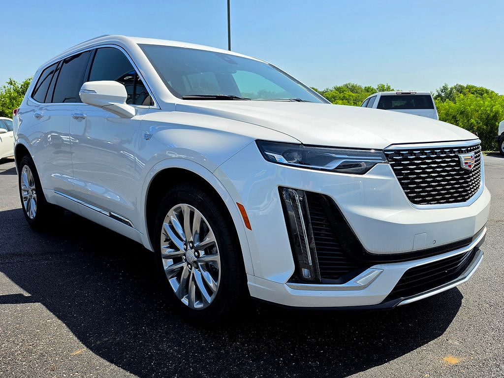 2025 Cadillac XT6 Premium Luxury