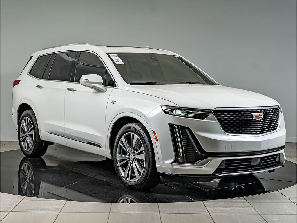 2025 Cadillac XT6 Premium Luxury