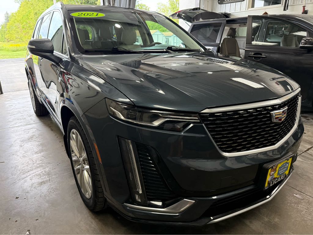 2021 Cadillac XT6 Premium Luxury