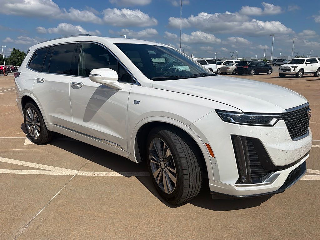 2025 Cadillac XT6 Premium Luxury