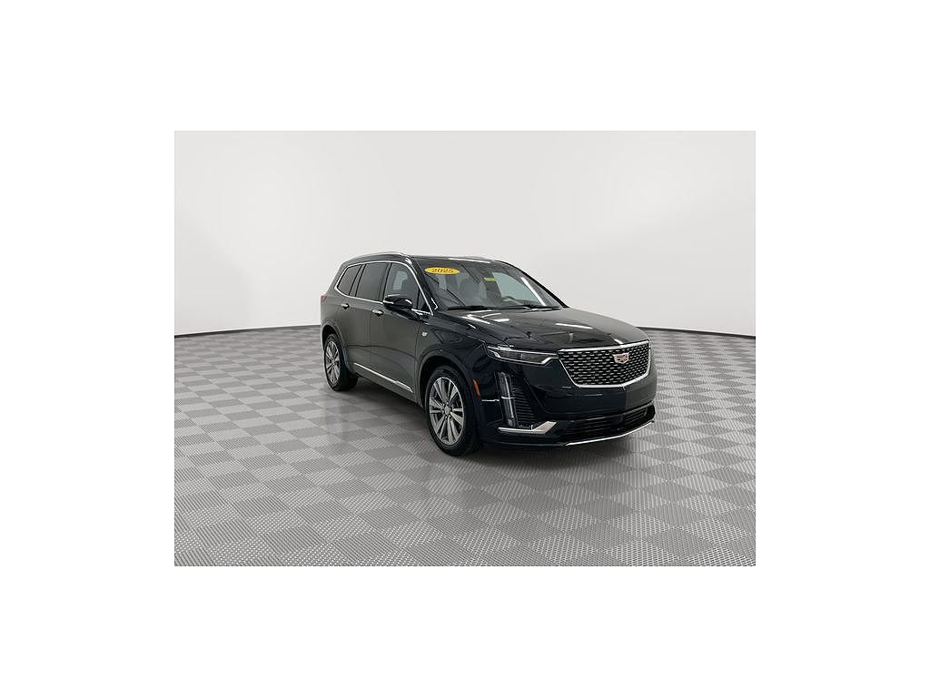 2025 Cadillac XT6 Premium Luxury