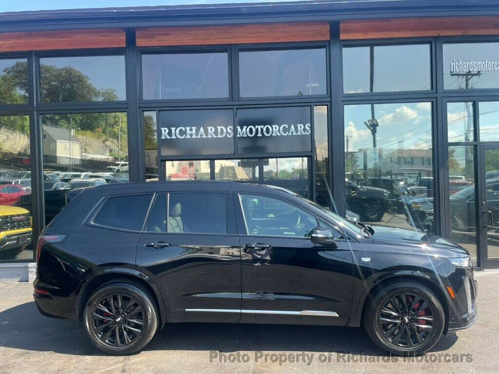 2023 Cadillac XT6 Sport