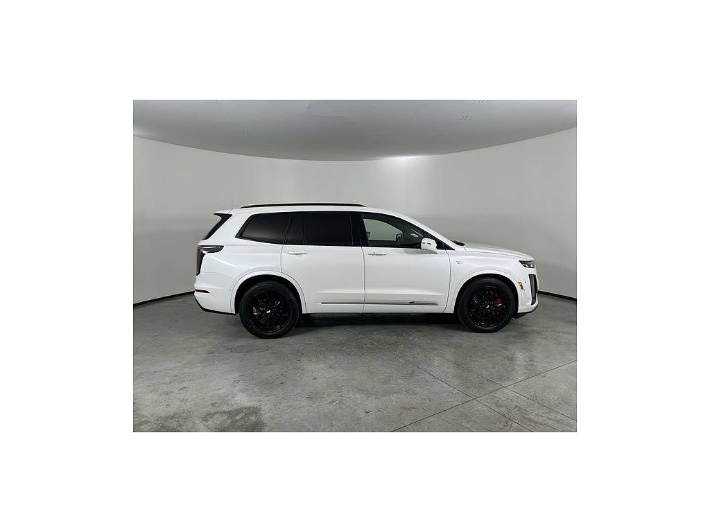 2025 Cadillac XT6 Sport