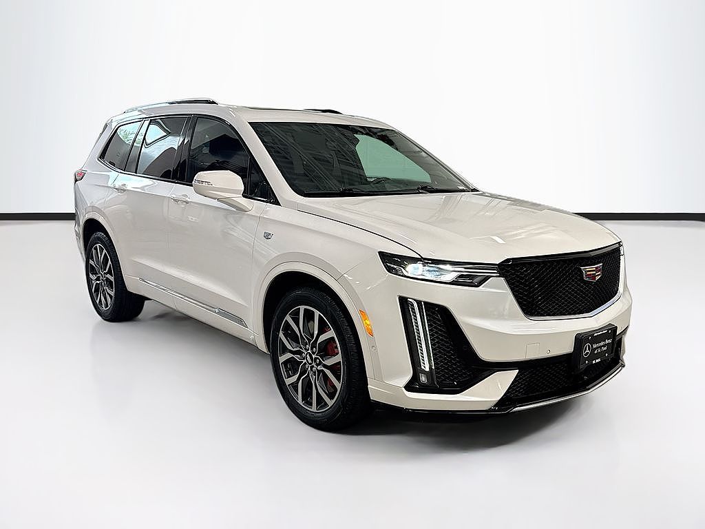2025 Cadillac XT6 Sport