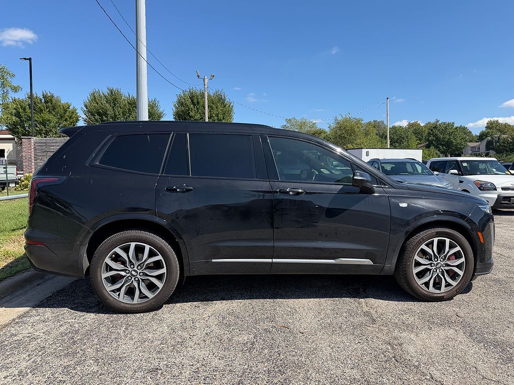 2022 Cadillac XT6 Sport