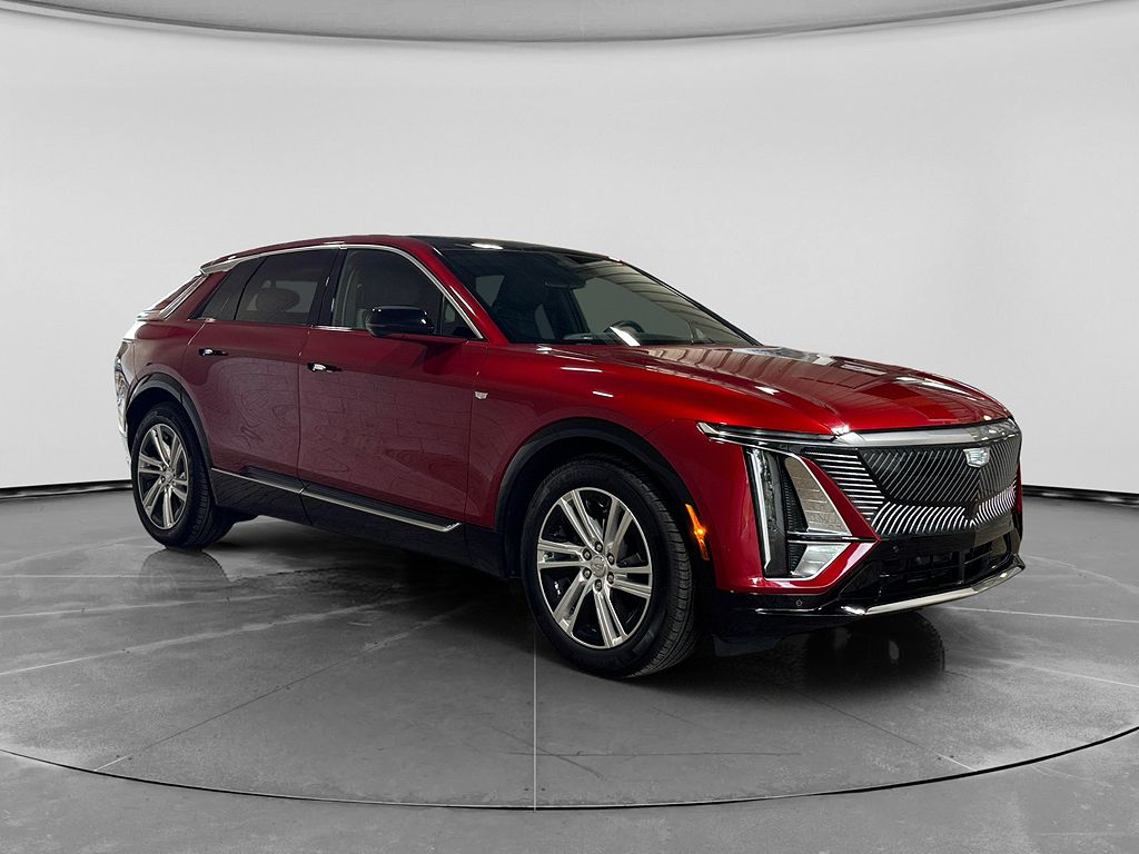 2024 Cadillac Lyriq Tech
