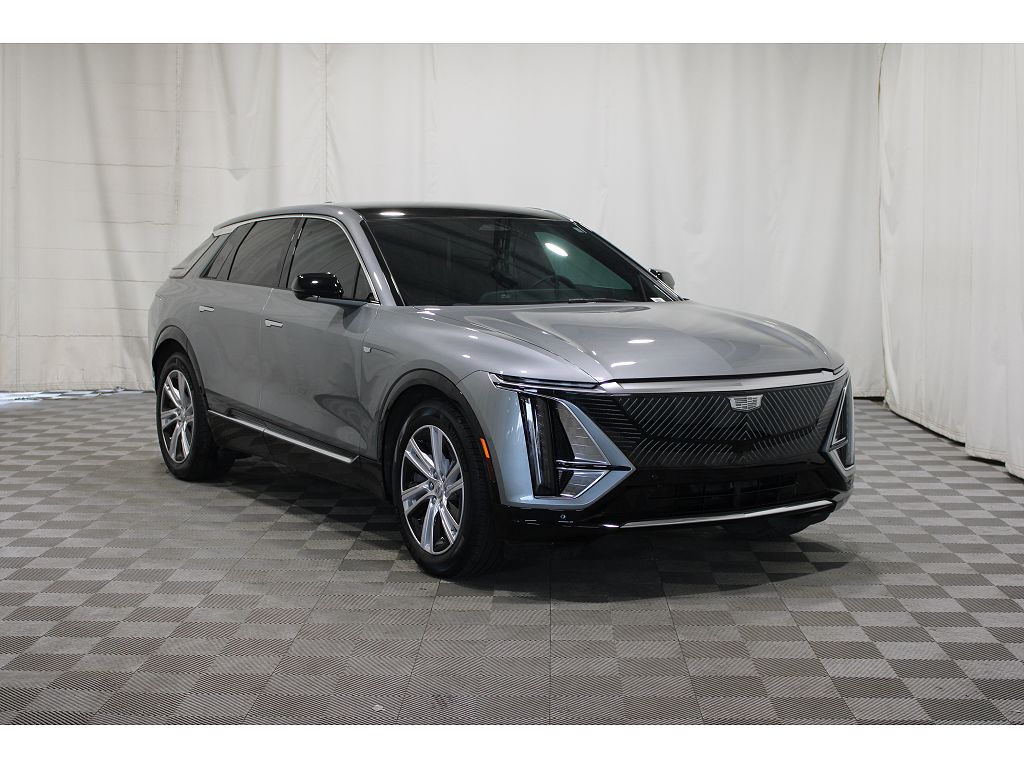 2024 Cadillac Lyriq Tech