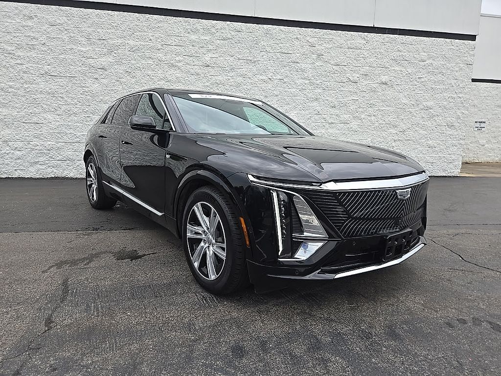 2024 Cadillac Lyriq Tech