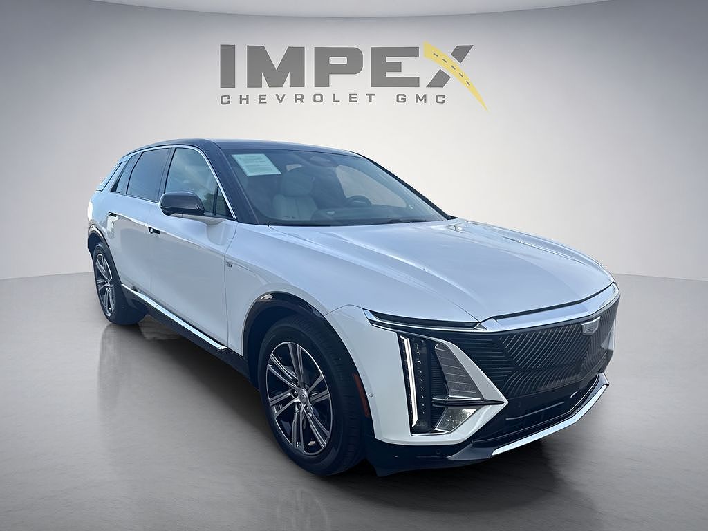 2025 Cadillac LYRIQ Luxury 1