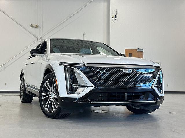 2025 Cadillac Lyriq Luxury 1