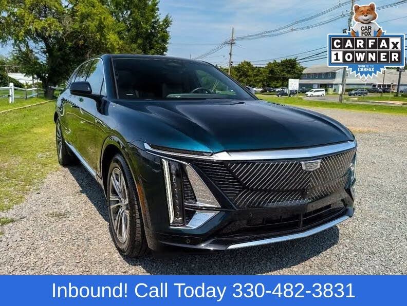 2024 Cadillac LYRIQ Luxury 1