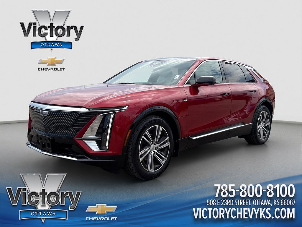 2024 Cadillac Lyriq Luxury 1