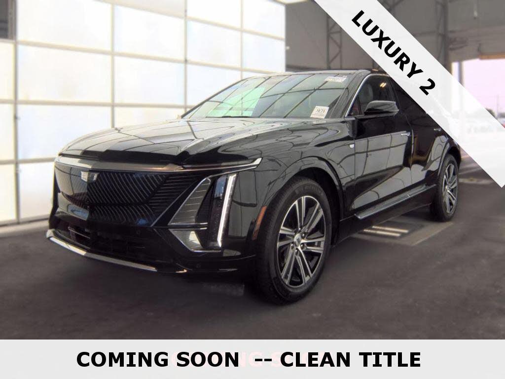 2024 Cadillac LYRIQ Luxury 2