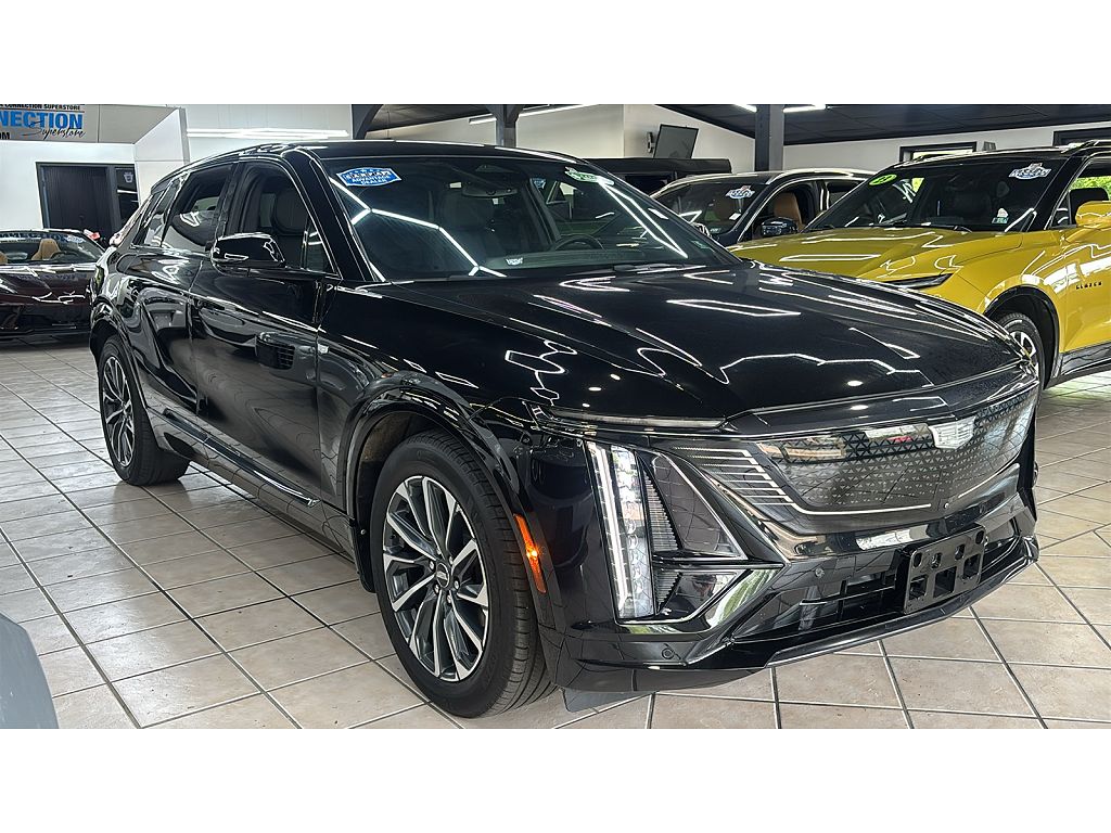2024 Cadillac Lyriq Sport 1