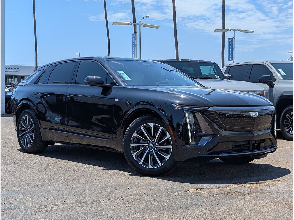 2024 Cadillac Lyriq Sport 1