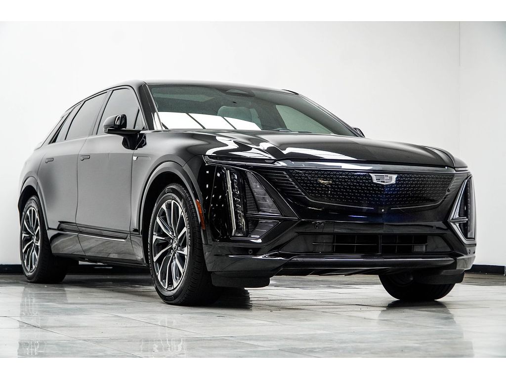2024 Cadillac LYRIQ Sport