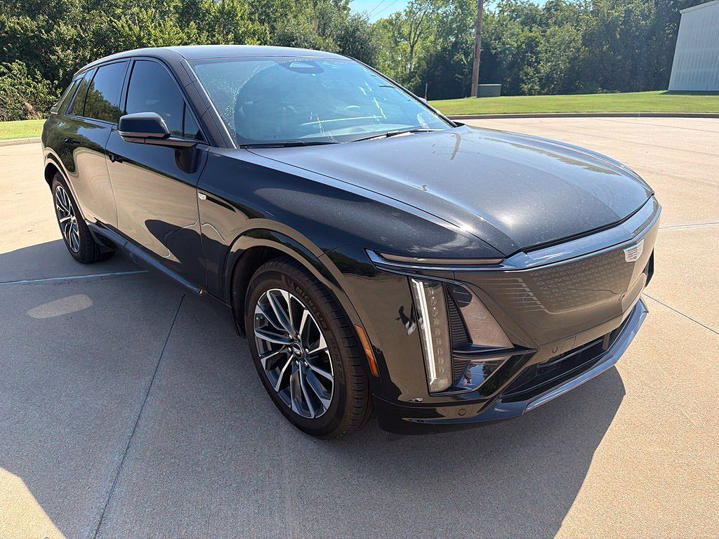 2024 Cadillac Lyriq Sport 1