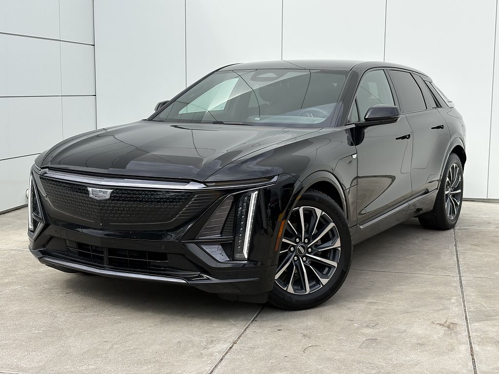2024 Cadillac Lyriq Sport 1