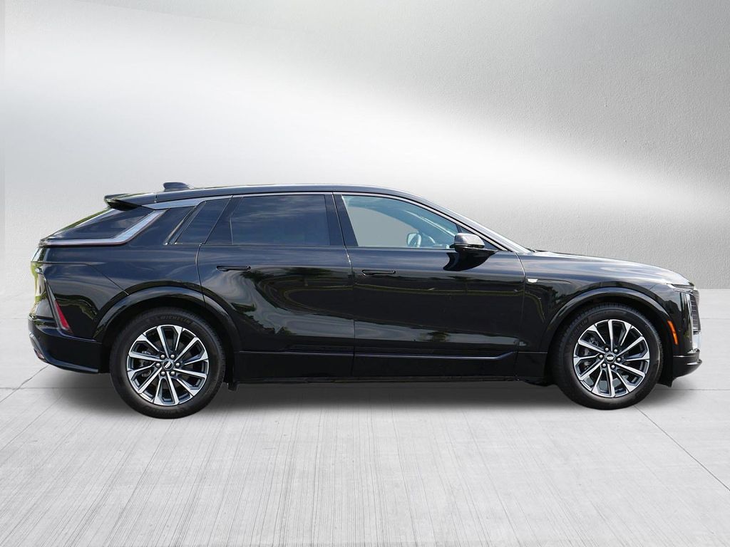 2024 Cadillac Lyriq Sport 1