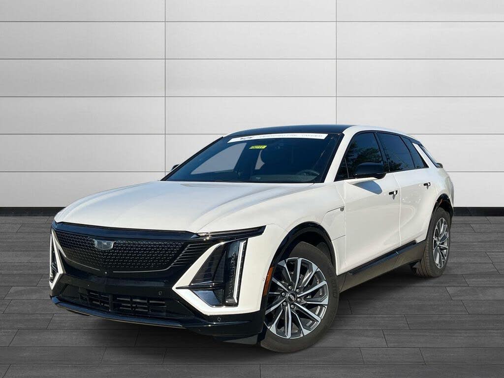 2024 Cadillac LYRIQ Sport 1